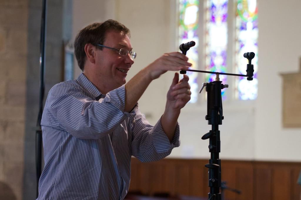 Philip Hobbs sets up microphones for recording
