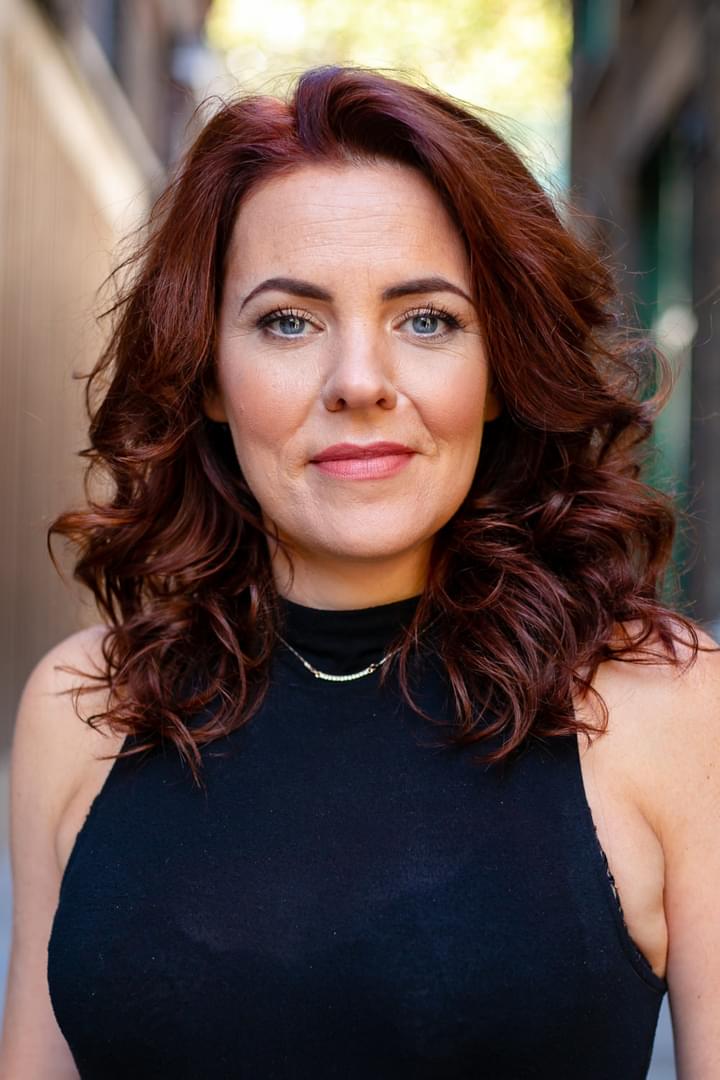 Rachel Tucker Headshot