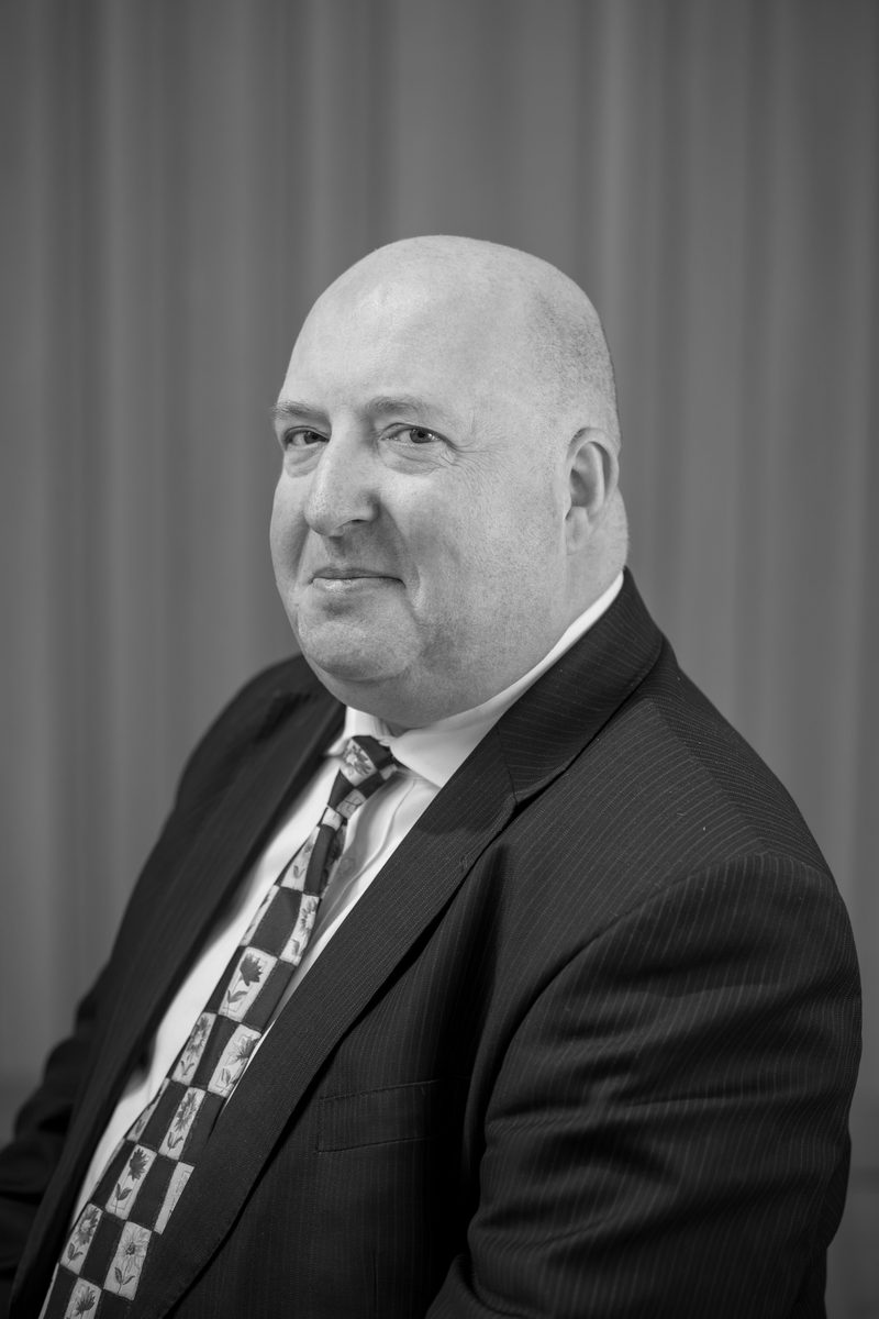 Timothy Jones - استاد profile picture