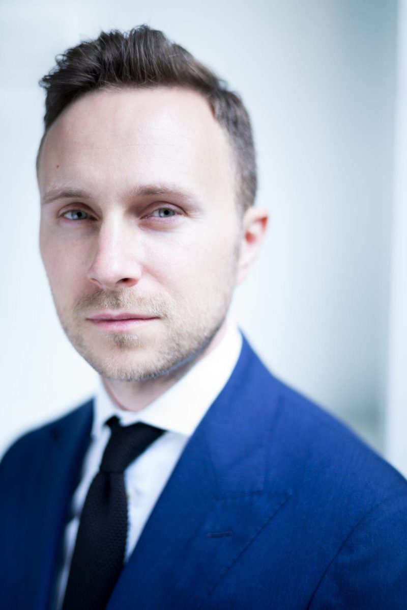 Alex Redington - استاد profile picture
