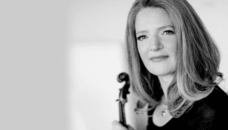 Rachel Podger portrait