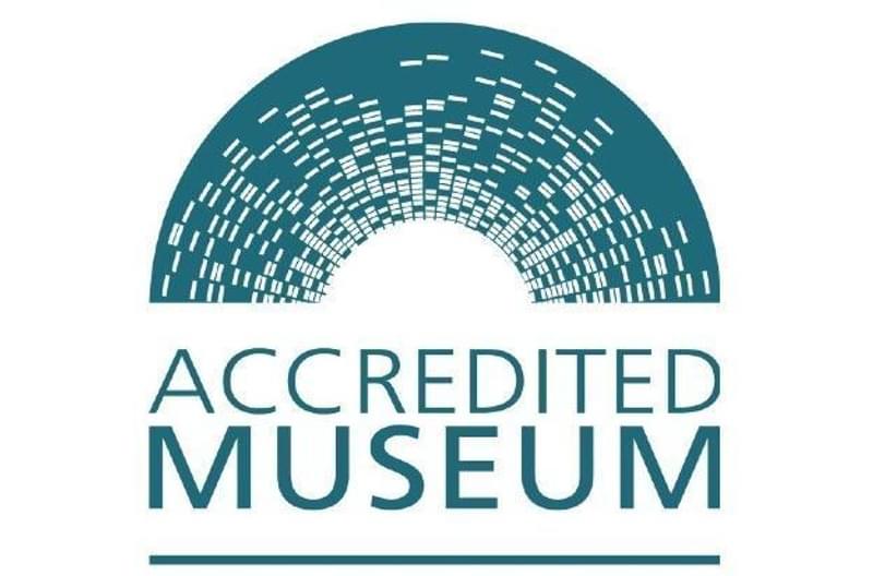 Logo with text 'Museum Accreditation'